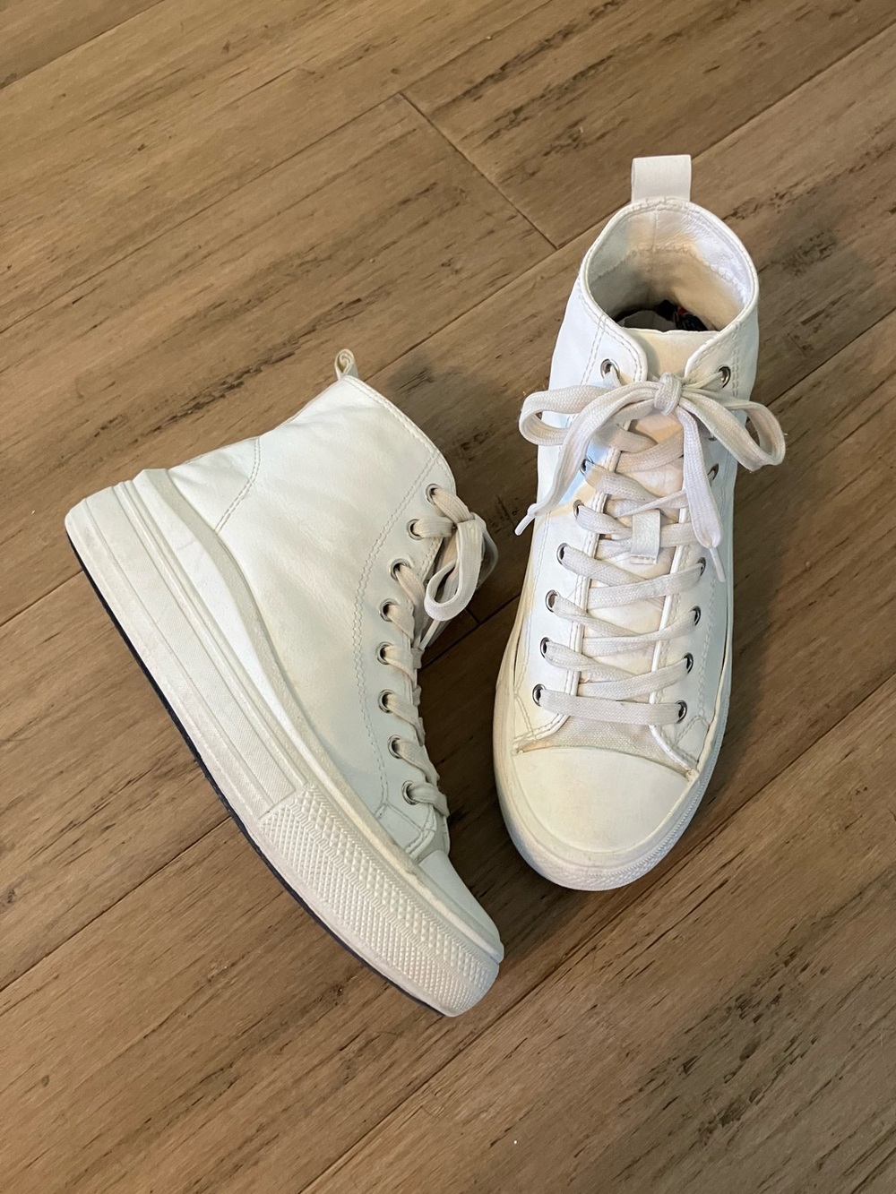 Kate white leather lace up high top platform sneakers. Size 36/5.5